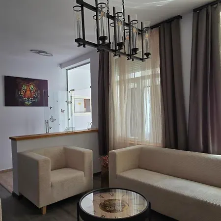شقة Megyer Apartmanhaz Hévíz