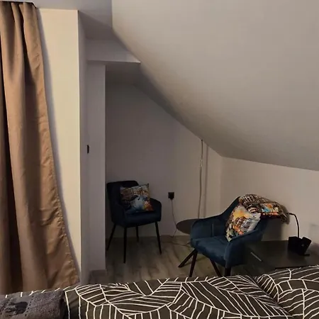 شقة Megyer Apartmanhaz Hévíz