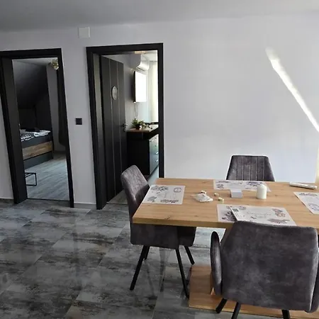 Megyer Apartmanhaz شقة *