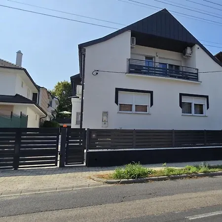 شقة Megyer Apartmanhaz